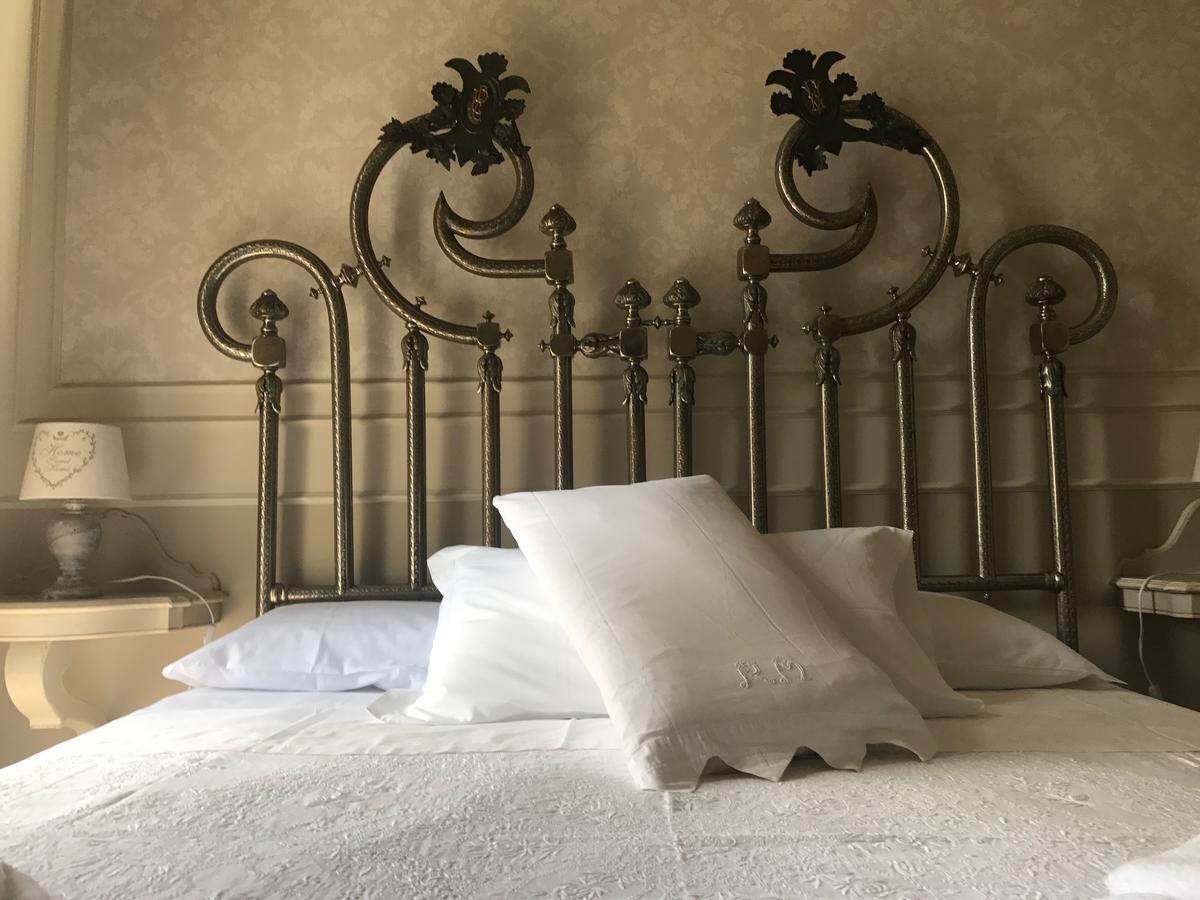 Bed and Breakfast Palazzo Vittoli Castelfranci Exteriér fotografie