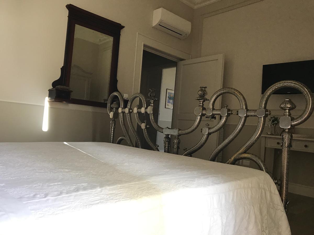Bed and Breakfast Palazzo Vittoli Castelfranci Exteriér fotografie