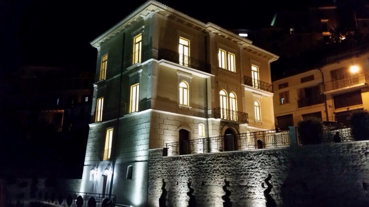 Bed and Breakfast Palazzo Vittoli Castelfranci Exteriér fotografie