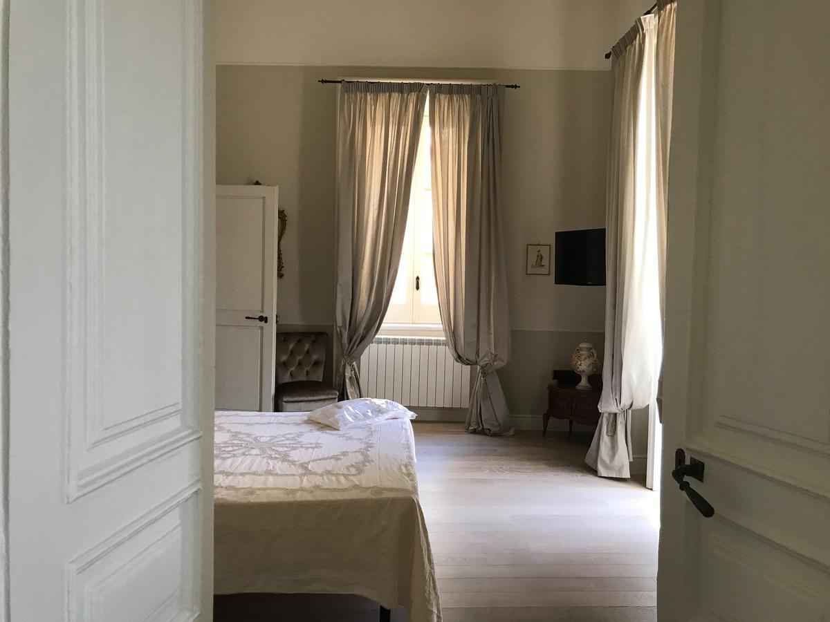Bed and Breakfast Palazzo Vittoli Castelfranci Exteriér fotografie