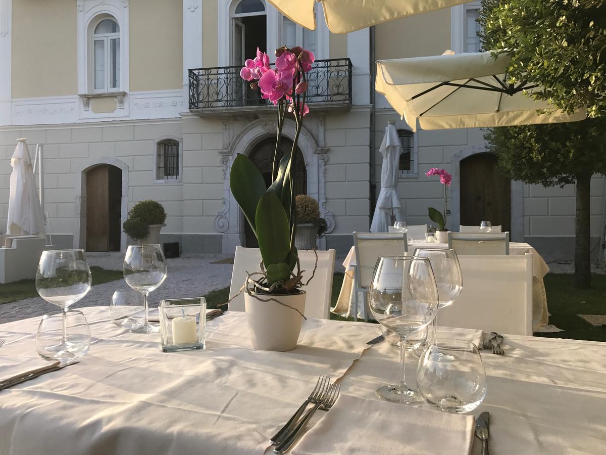 Bed and Breakfast Palazzo Vittoli Castelfranci Exteriér fotografie